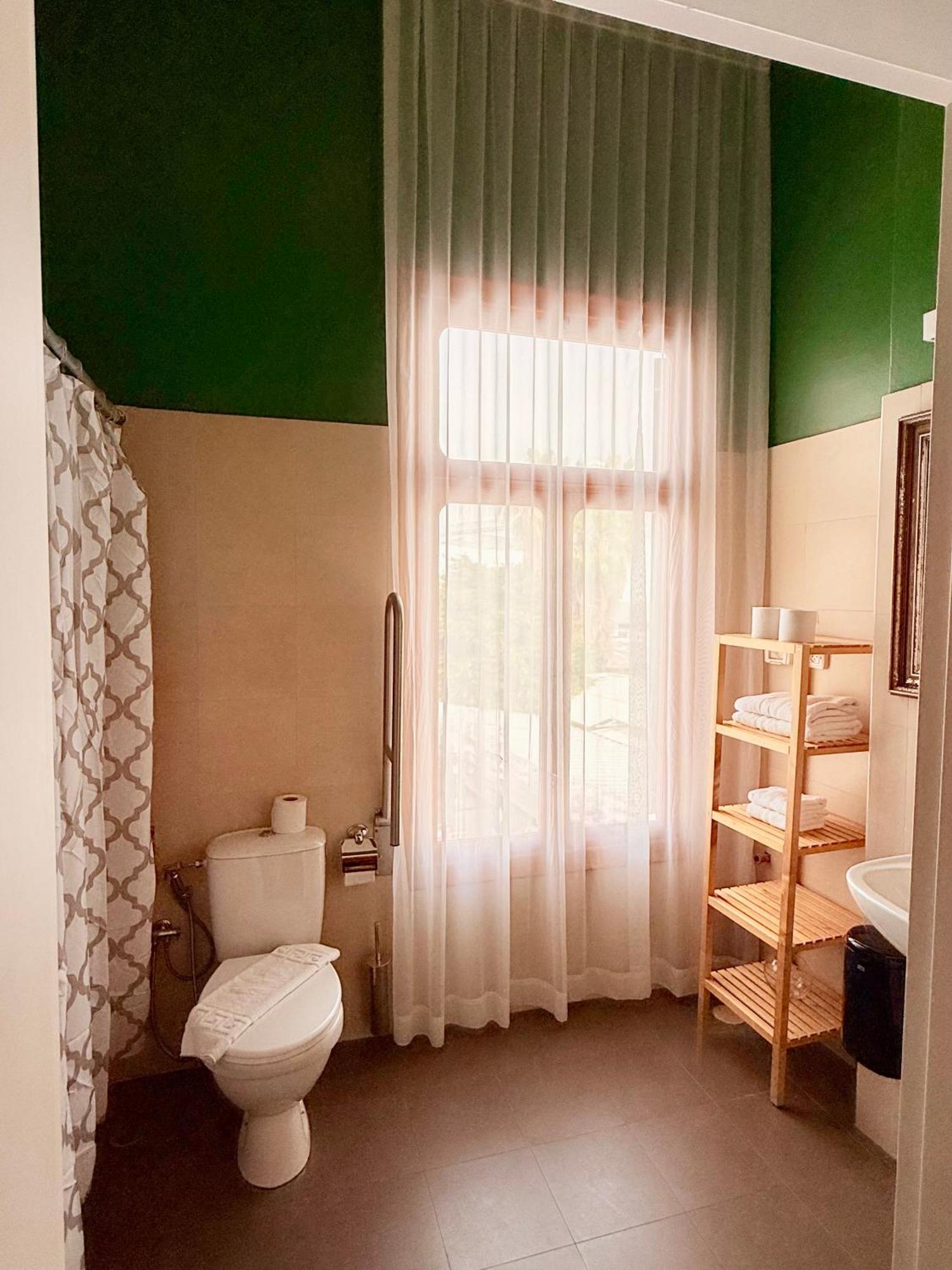 Inta Hotel (Adults Only) Tel Aviv Bagian luar foto